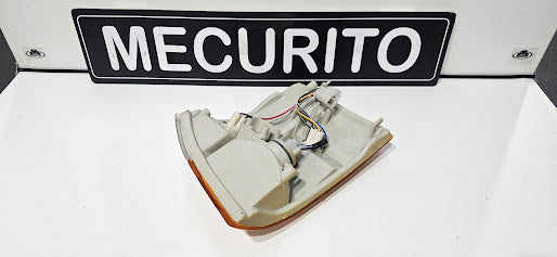 Farolim de pisca frente direito Toyota  Hiace Combi