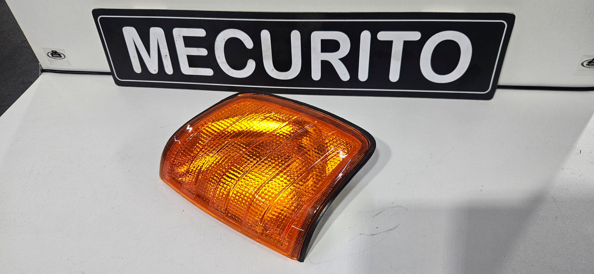 Pisca para Mercedes W124 laranja  (Esquerdo / direito)